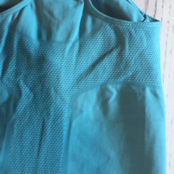 Champion athletic tank - Picture 5 of 8